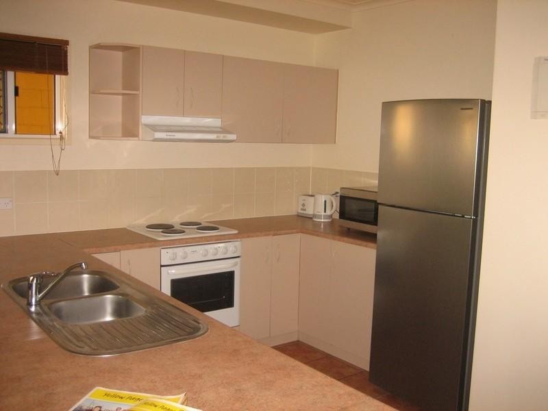 10/24 Island Drive, Cannonvale QLD 4802