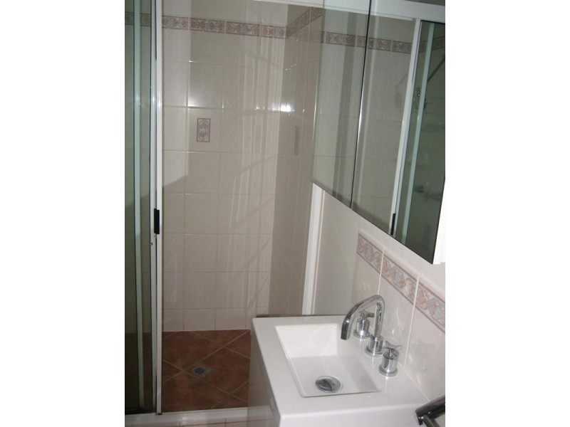 10/24 Island Drive, Cannonvale QLD 4802