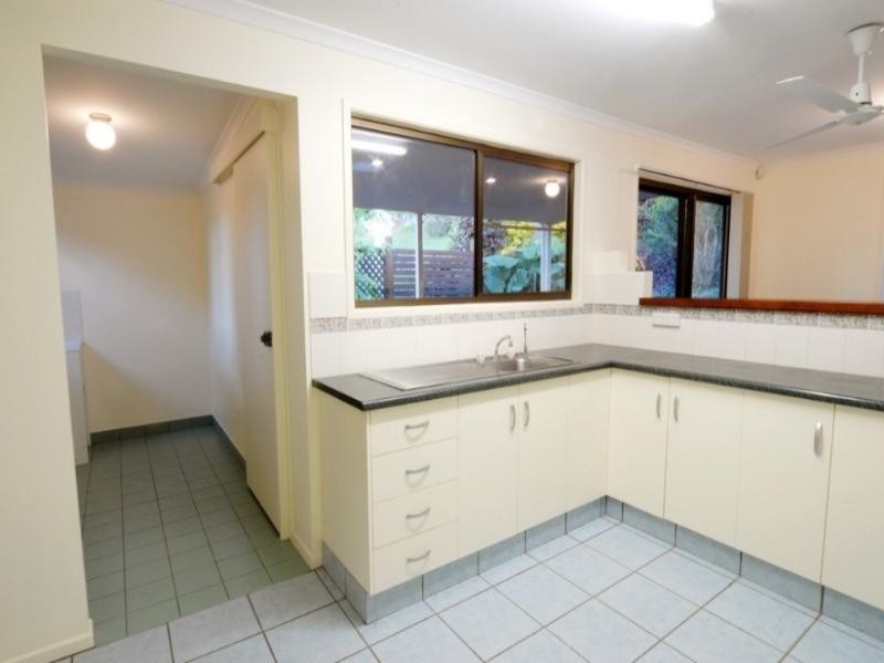 26 South Molle Boulevard, Cannonvale QLD 4802