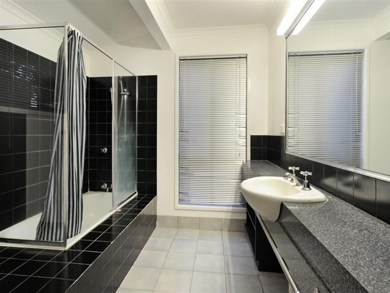 9 Stewart Drive, Cannonvale QLD 4802