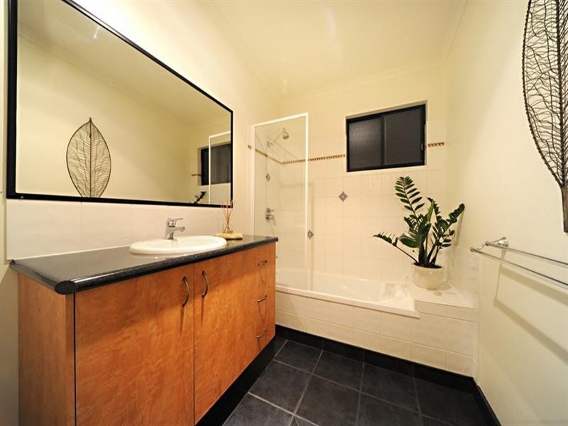 26/14 Hamilton Avenue, Cannonvale QLD 4802