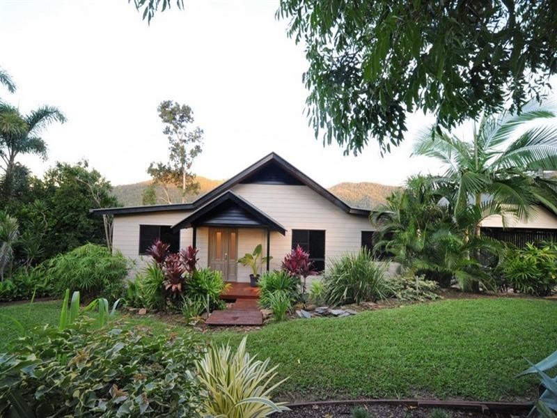 26/14 Hamilton Avenue, Cannonvale QLD 4802