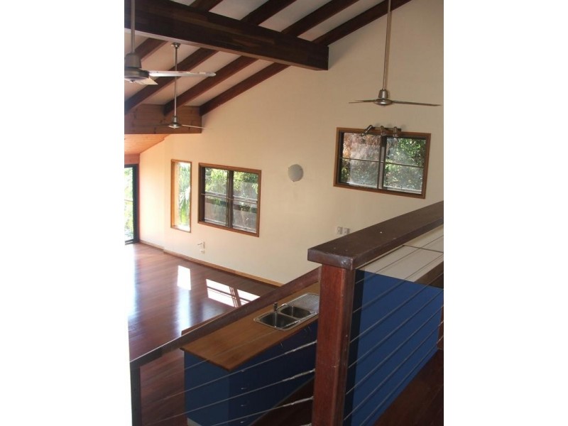 5 Warrain Street, Shute Harbour QLD 4802