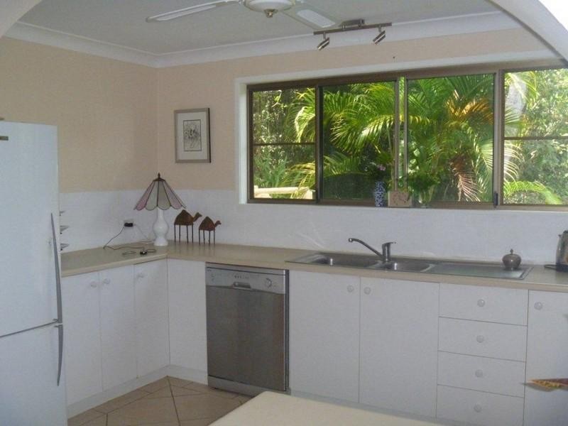 43 Namanula Drive, Flametree QLD 4802