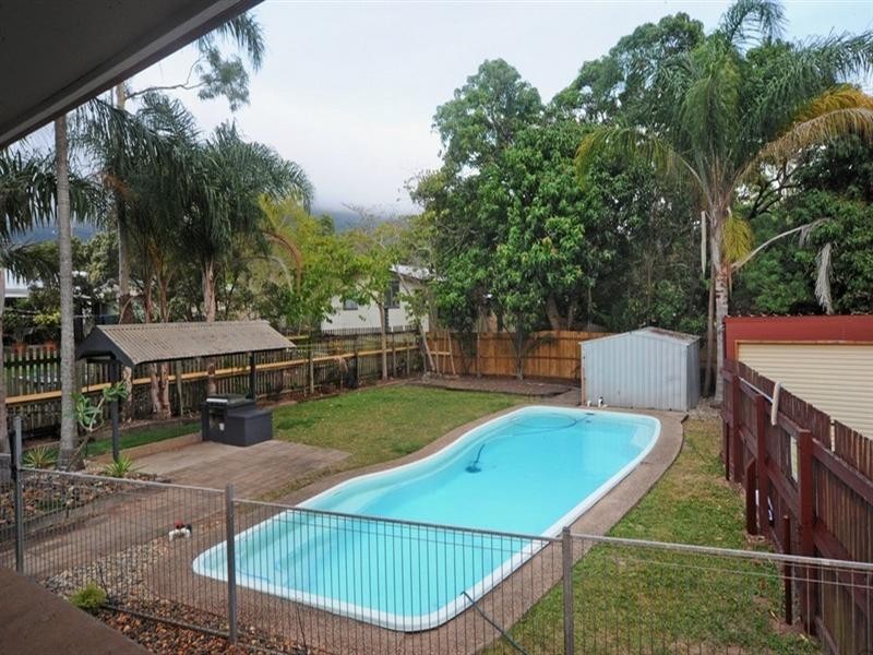 6 Picaninni Close, Cannonvale QLD 4802