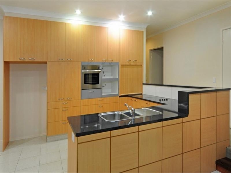 33 Tropic Road, Cannonvale QLD 4802