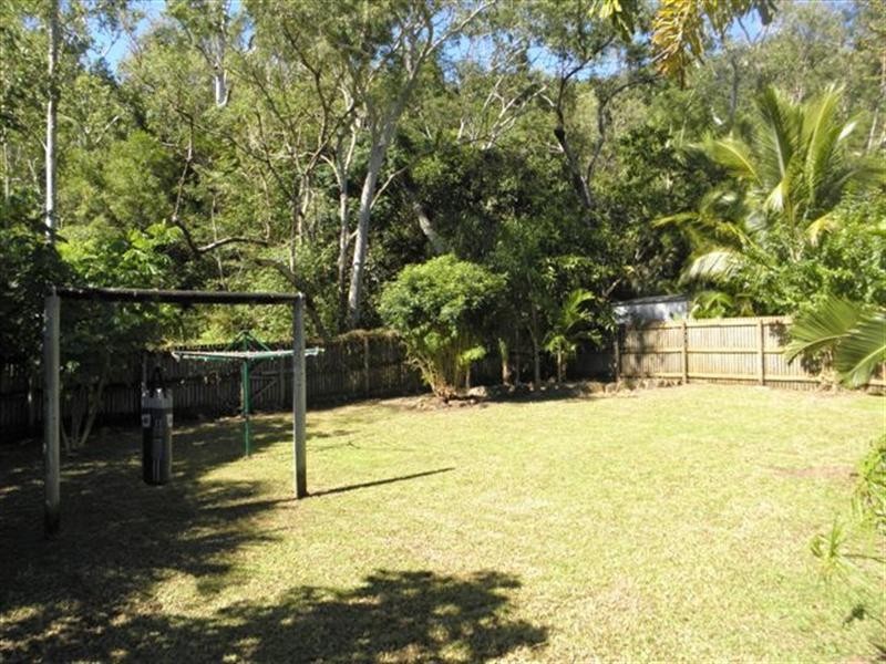 33 Tropic Road, Cannonvale QLD 4802