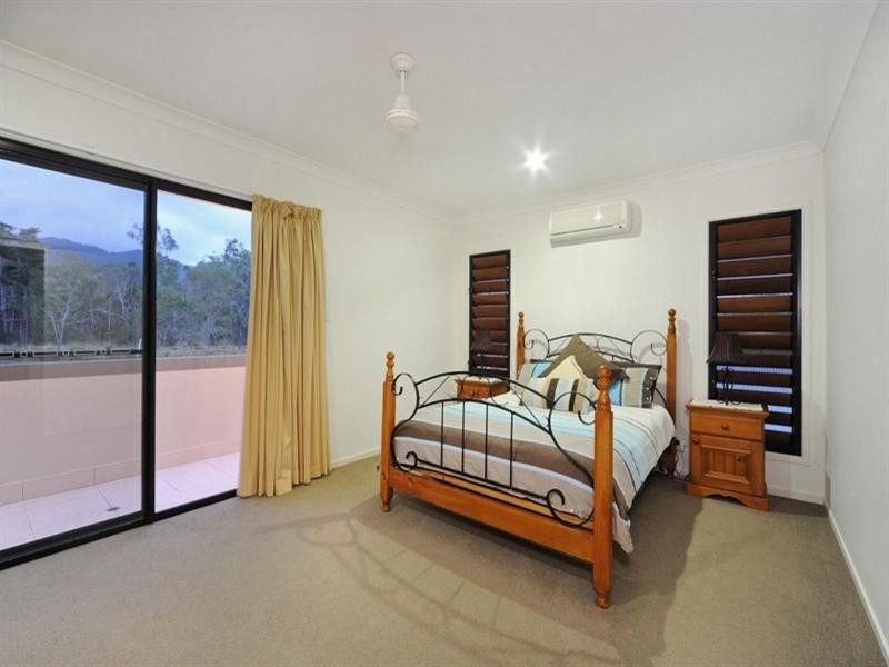 92 Abell Road, Cannonvale QLD 4802