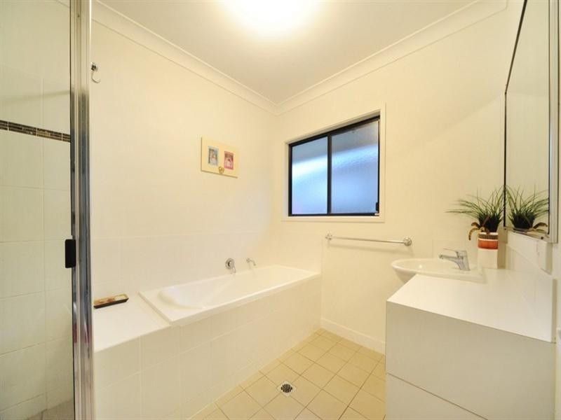 92 Abell Road, Cannonvale QLD 4802