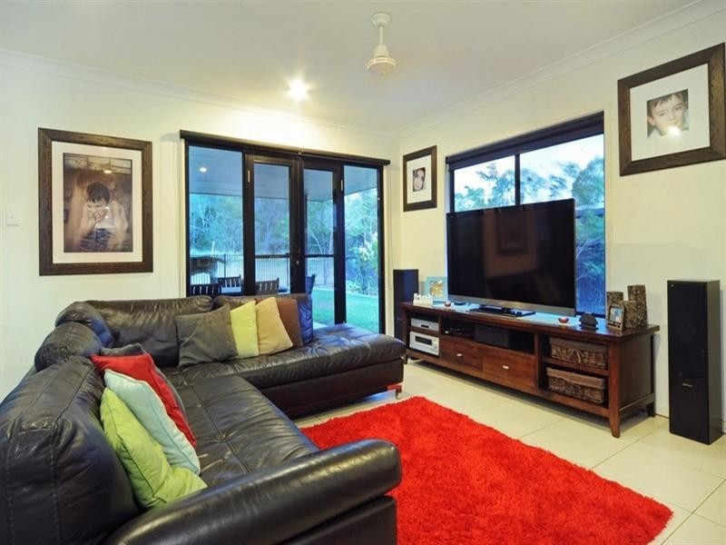 92 Abell Road, Cannonvale QLD 4802