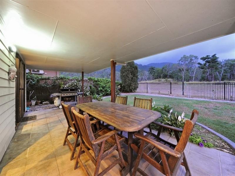 92 Abell Road, Cannonvale QLD 4802