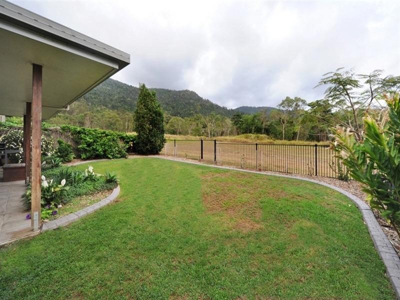 92 Abell Road, Cannonvale QLD 4802