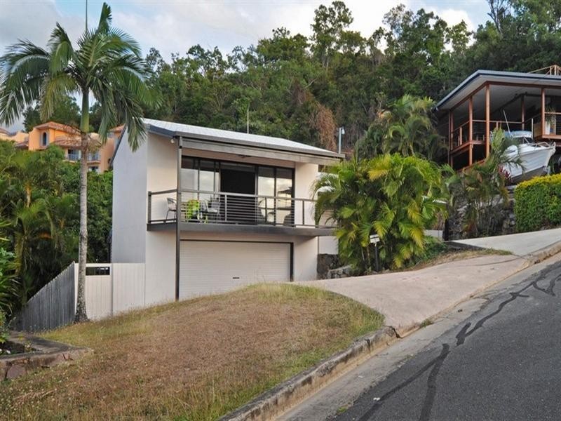 7 Kara Crescent, Airlie Beach QLD 4802