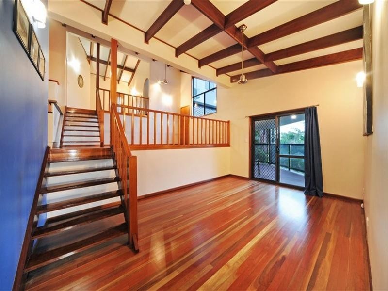 7 Kara Crescent, Airlie Beach QLD 4802