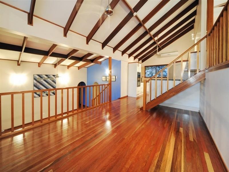 7 Kara Crescent, Airlie Beach QLD 4802