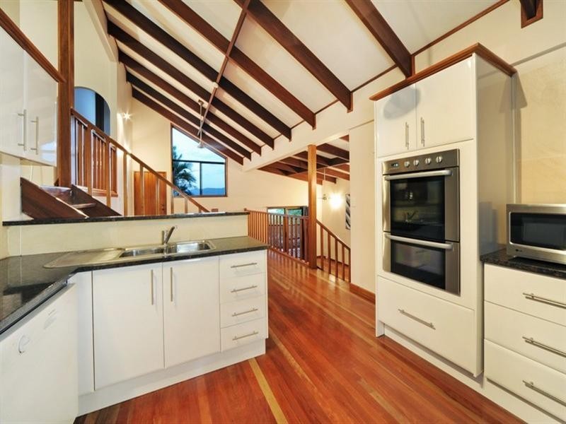 7 Kara Crescent, Airlie Beach QLD 4802