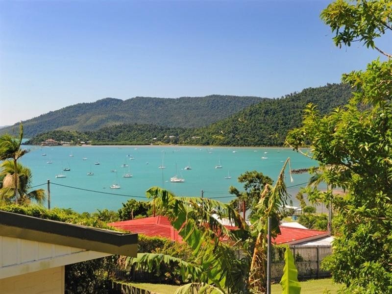 30 Airlie Crescent, Airlie Beach QLD 4802