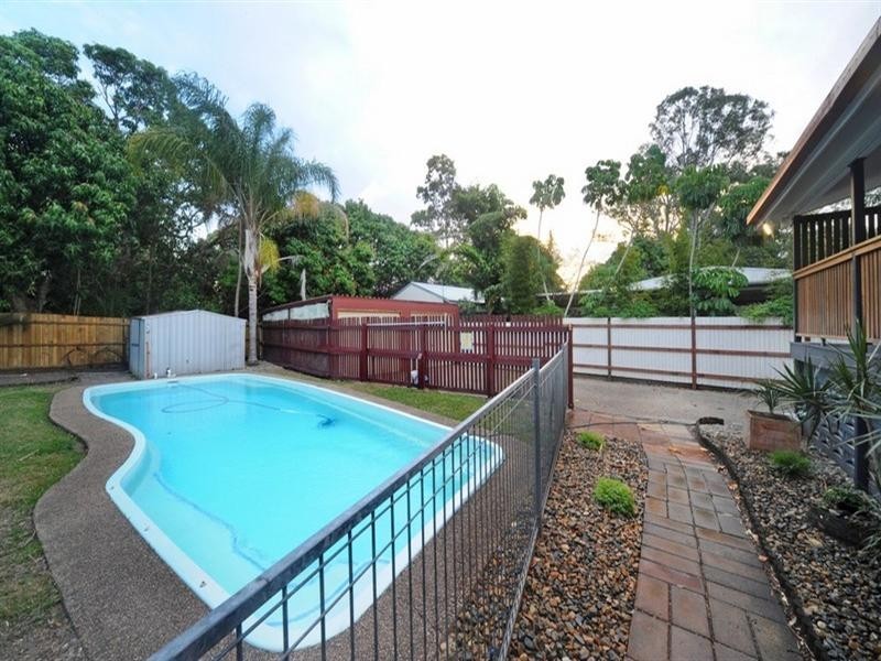 6 Picaninni Close, Cannonvale QLD 4802