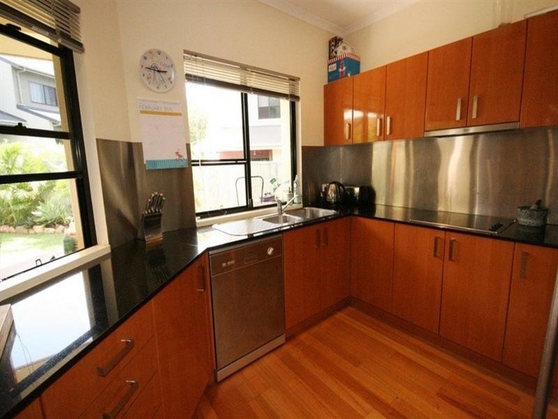 32/25 Abell Road, Cannonvale QLD 4802