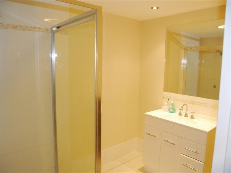 108/6 Eshelby Drive, Cannonvale QLD 4802