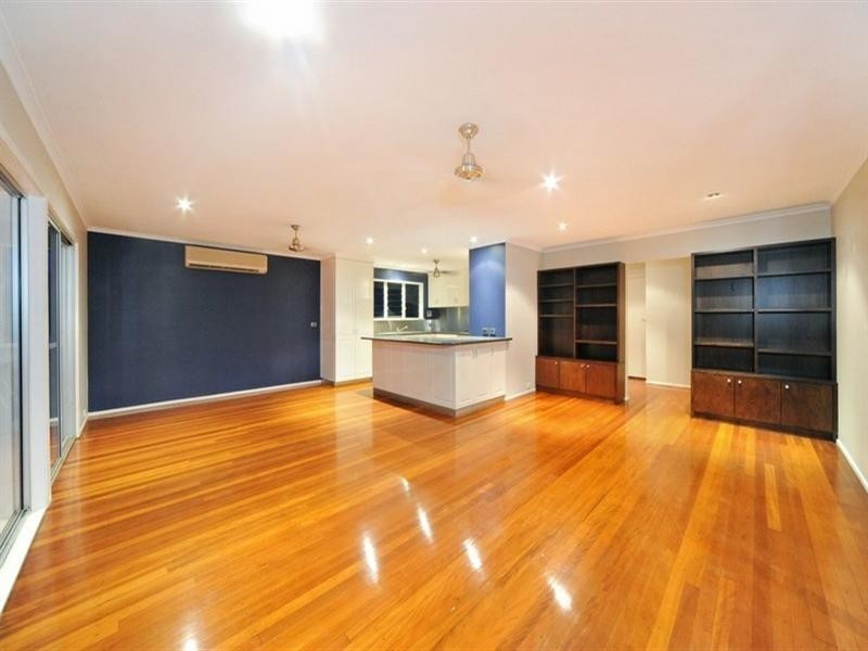 5 Stewart Drive, Cannonvale QLD 4802