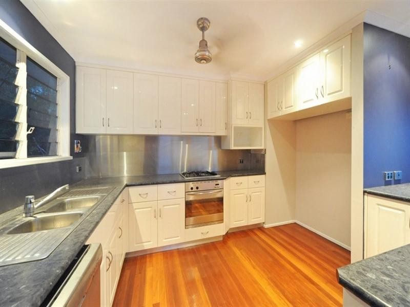 5 Stewart Drive, Cannonvale QLD 4802