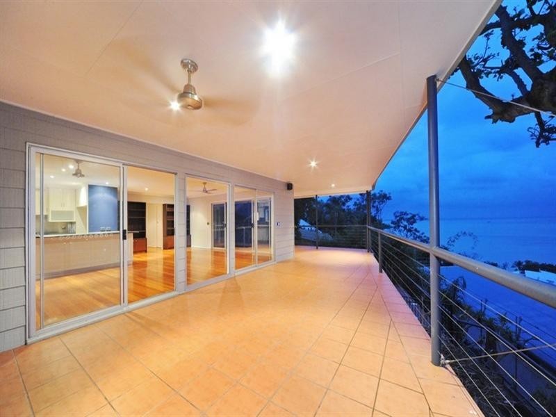 5 Stewart Drive, Cannonvale QLD 4802