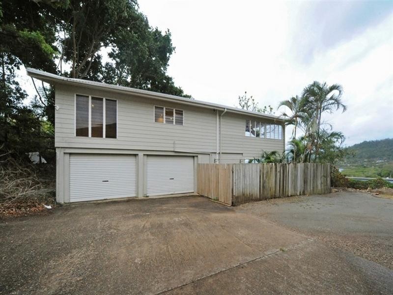 5 Stewart Drive, Cannonvale QLD 4802