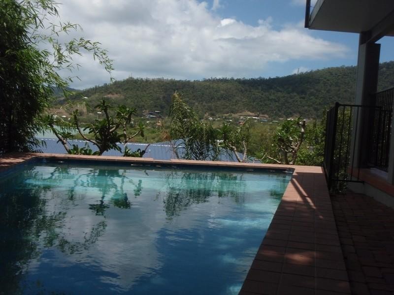 5 Stewart Drive, Cannonvale QLD 4802