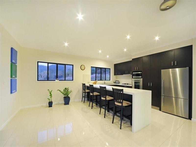 5 Scenic Ridge Drive, Cannonvale QLD 4802