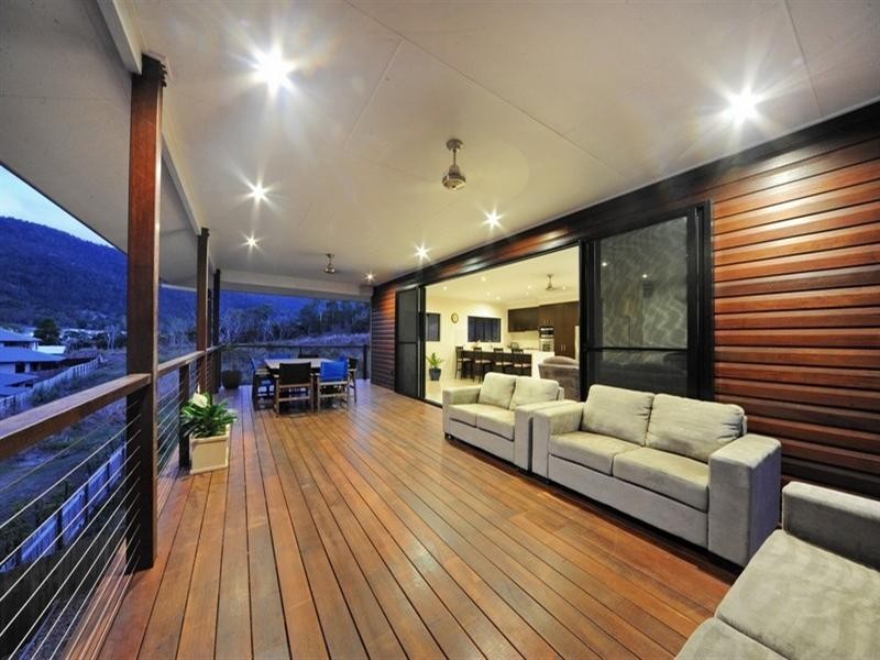 5 Scenic Ridge Drive, Cannonvale QLD 4802