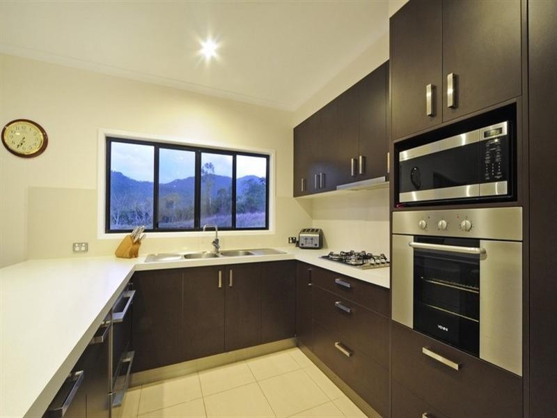 5 Scenic Ridge Drive, Cannonvale QLD 4802