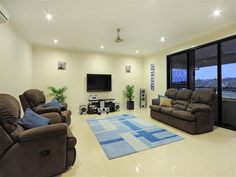 5 Scenic Ridge Drive, Cannonvale QLD 4802