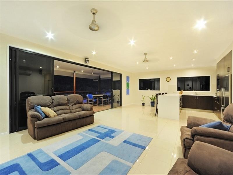 5 Scenic Ridge Drive, Cannonvale QLD 4802