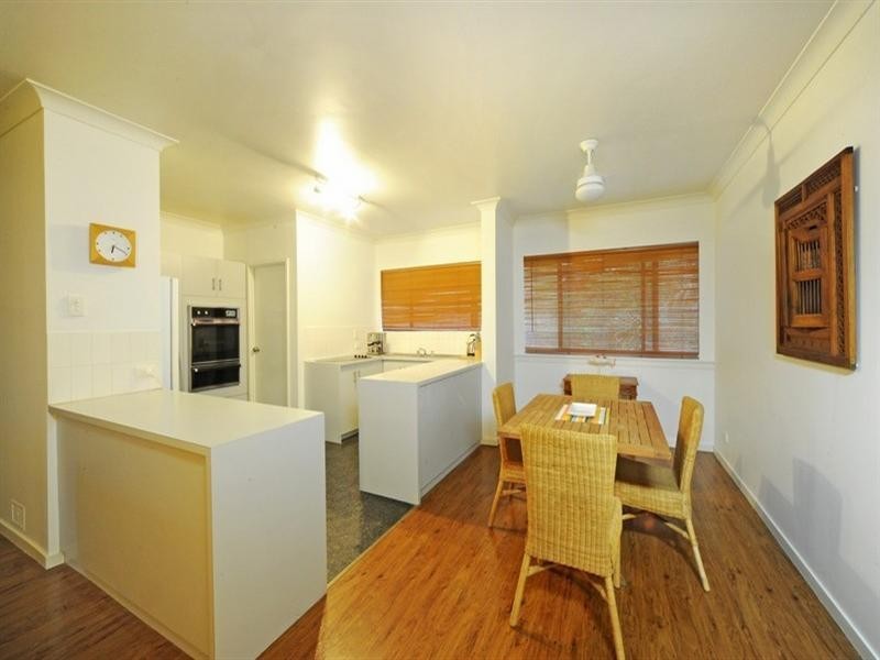 13/2 Eshelby Drive, Cannonvale QLD 4802