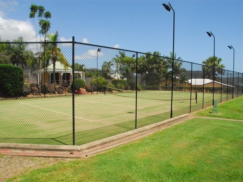 Lot 6/14 Hamilton Avenue, Cannonvale QLD 4802