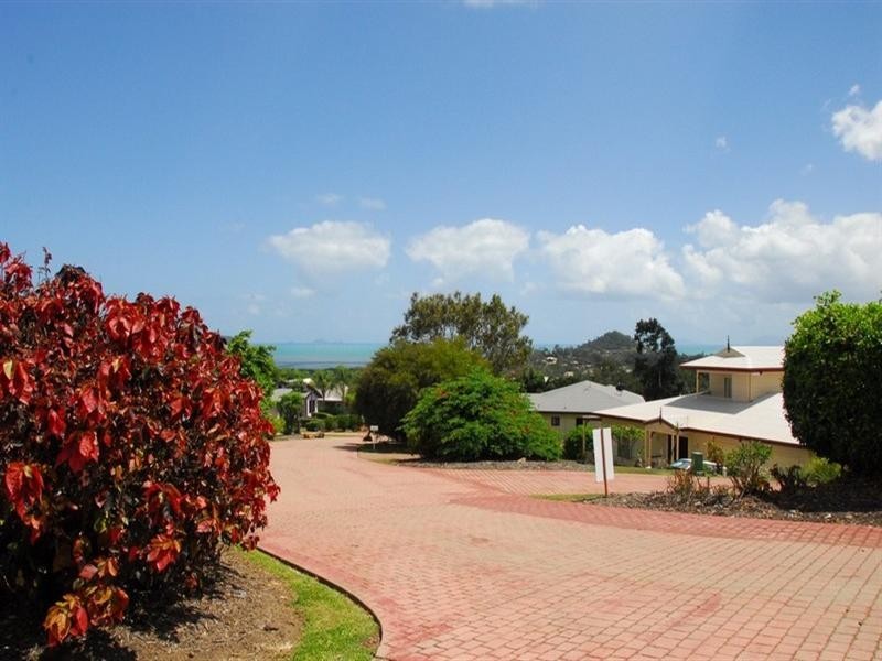 Lot 6/14 Hamilton Avenue, Cannonvale QLD 4802