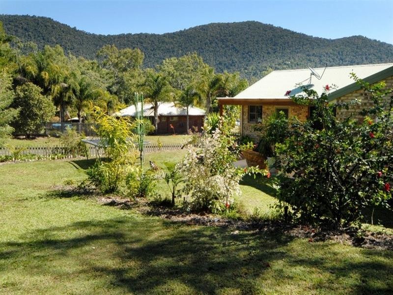 18 Kingfisher Terrace, Jubilee Pocket QLD 4802