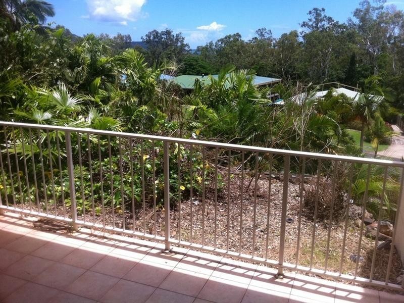 17/12 Eshelby Drive, Cannonvale QLD 4802