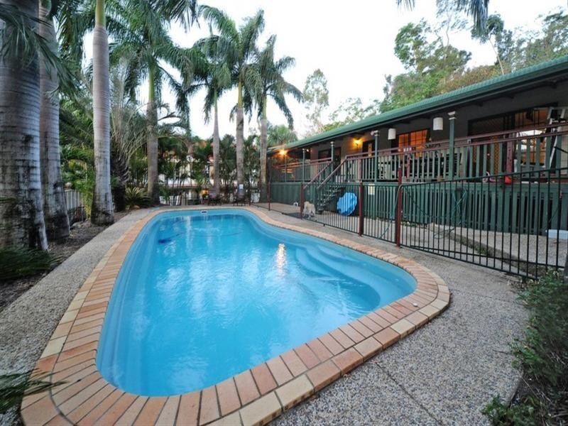 1 Sandpiper Crescent, Jubilee Pocket QLD 4802