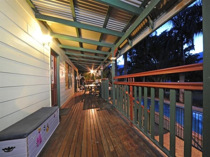 1 Sandpiper Crescent, Jubilee Pocket QLD 4802