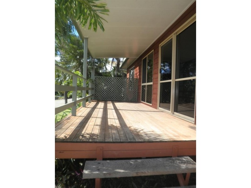 5 Katoota Court, Cannonvale QLD 4802