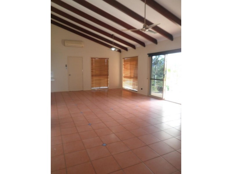 5 Katoota Court, Cannonvale QLD 4802