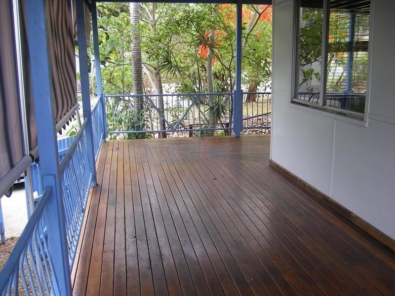 11 Hillcrest Avenue, Airlie Beach QLD 4802