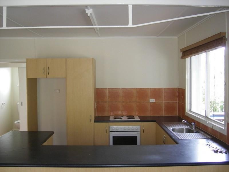 11 Hillcrest Avenue, Airlie Beach QLD 4802