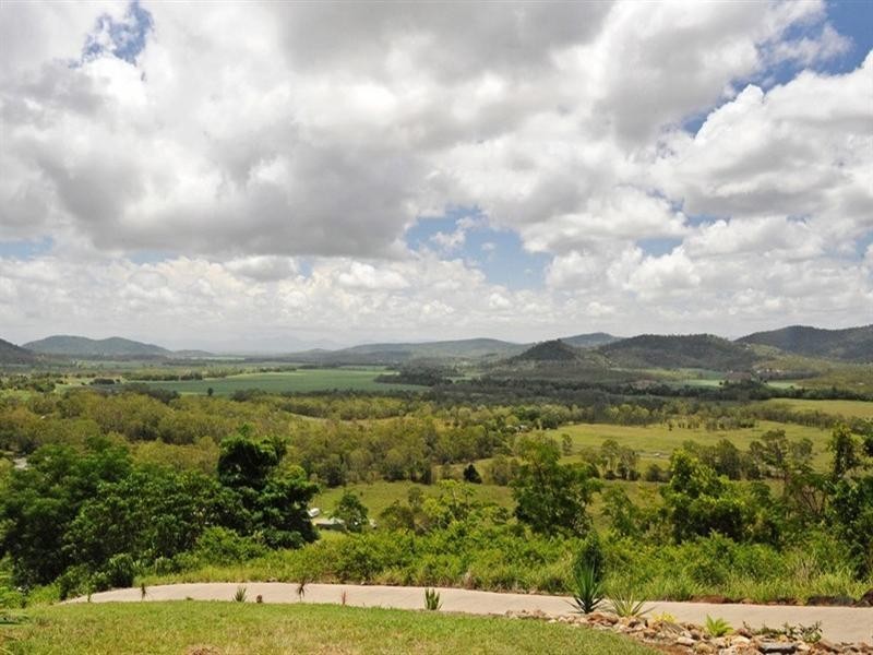 101 Kookaburra Drive, Cannon Valley QLD 4800