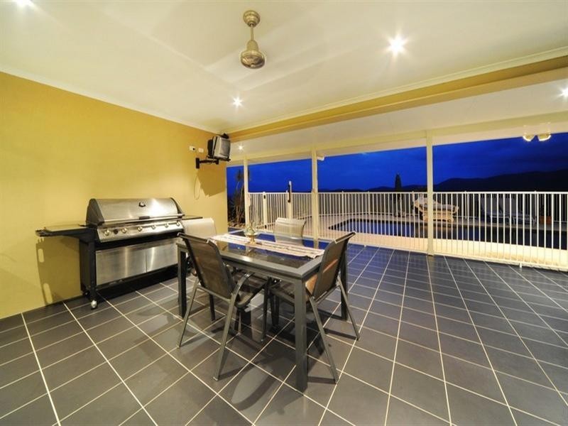 101 Kookaburra Drive, Cannon Valley QLD 4800