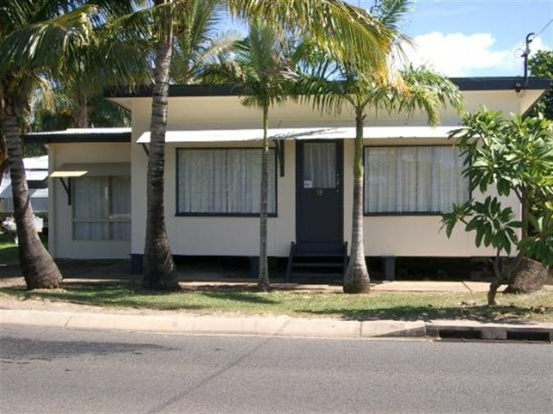 16 Summit Avenue, Airlie Beach QLD 4802