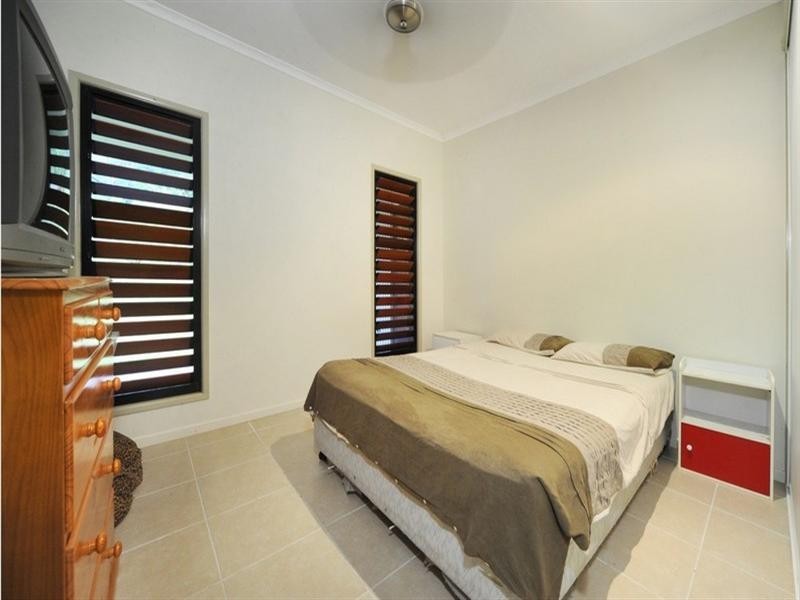 142 Kookaburra Drive, Cannonvale QLD 4802