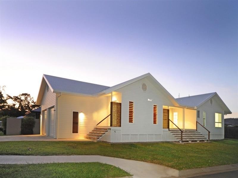 53 Abell Road, Cannonvale QLD 4802